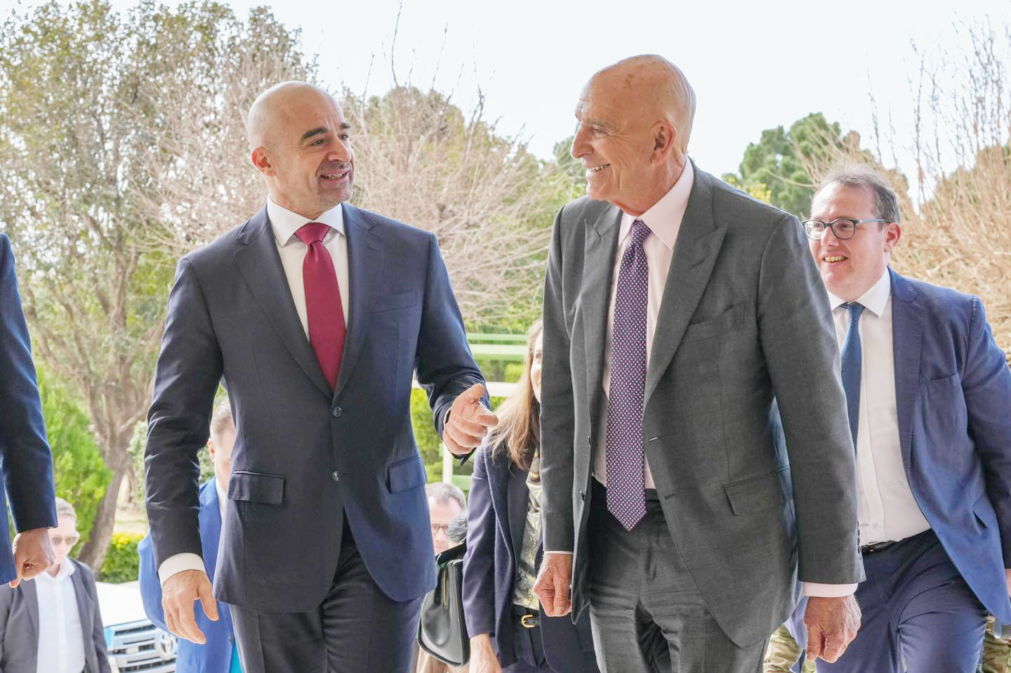 المبعوث الأمريكي مشيدا بالرئيس بافل: نبرة شبابية نابضة